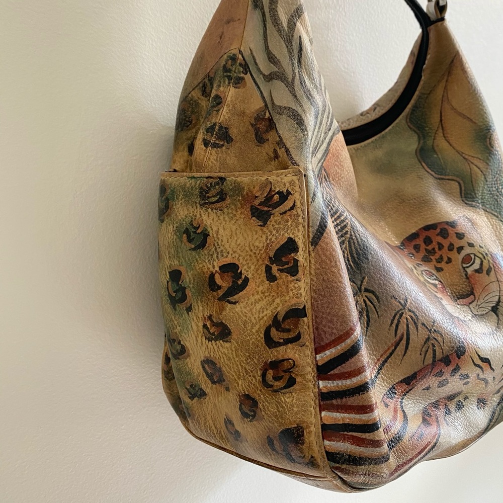 RARE Anuschka Hand-Painted Leopard Shoulder Bag - Picture 8 of 12